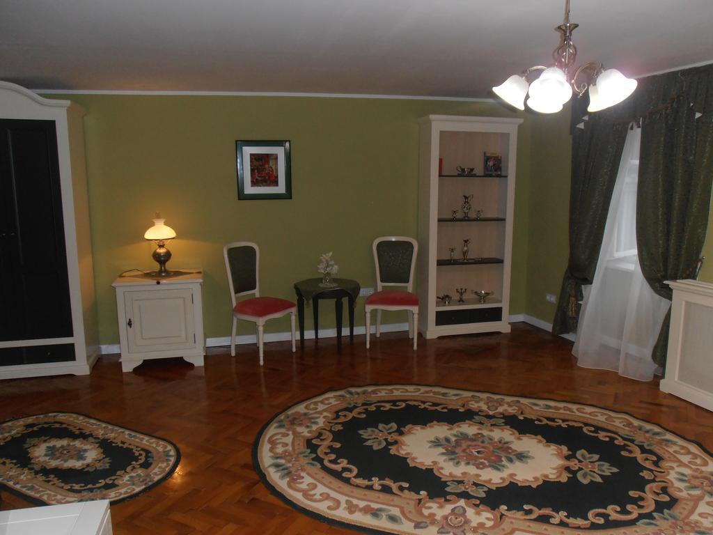 Zum Weissen Lamm Residence Сибиу Стая снимка